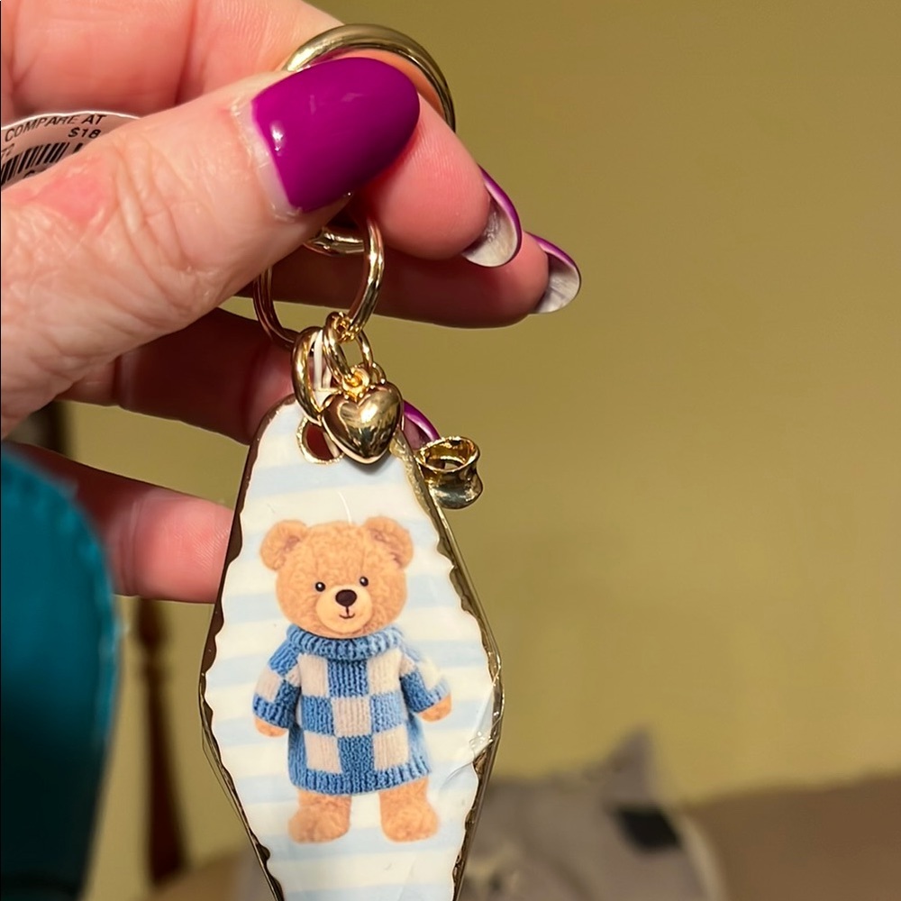 NIB Piper K Teddy Bear Key Chain & Bag Charm Gold Tone Heart and Bow - Picture 4 of 8